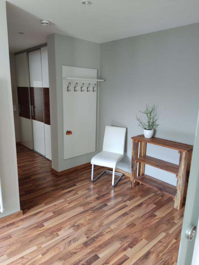 Ferienhaus In Seenaehe Apartment Neuruppin Bagian luar foto